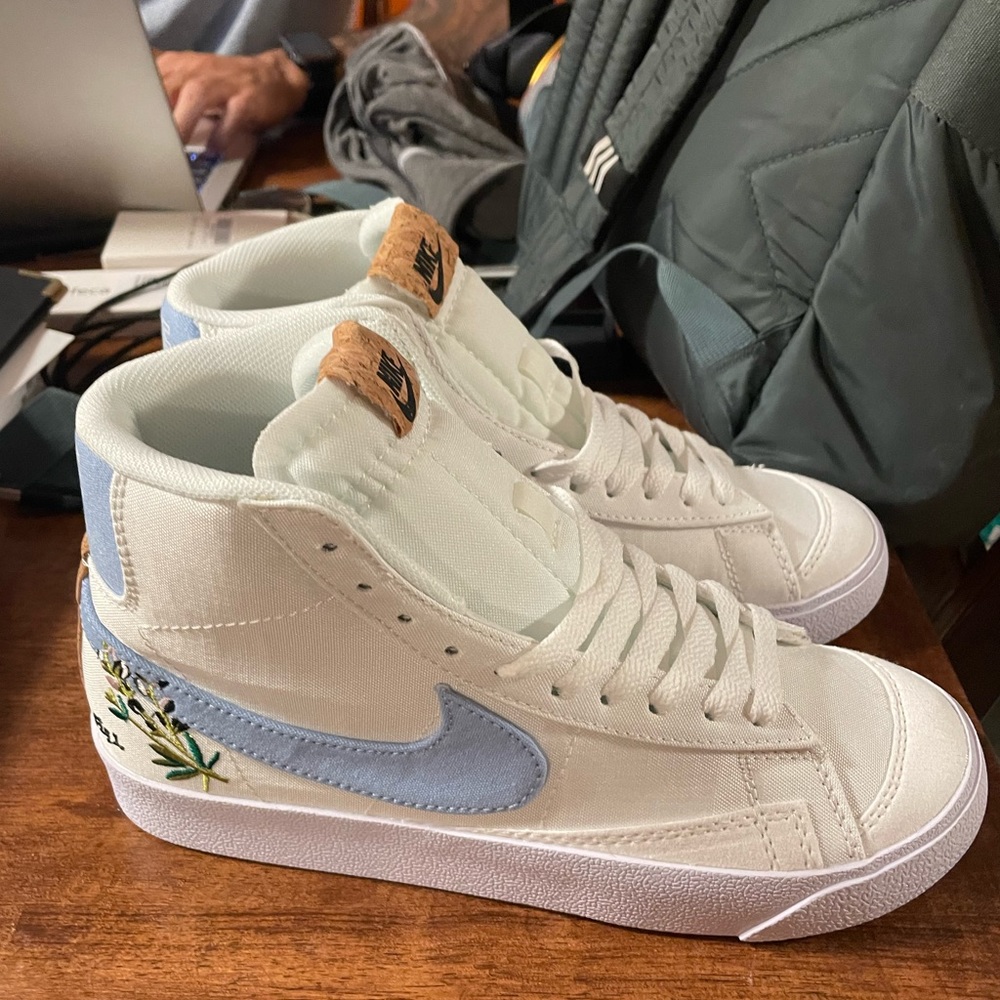 Nike Blazer Mid ‘77 SE Indigo